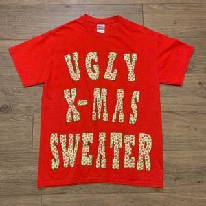 Vintage Gildan Appliqué Ugly X-Max Sweater Red Size Medium T-Shirt.